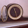 Немецкие каминные часы Mauthe середины 20 века с двухтональным боем