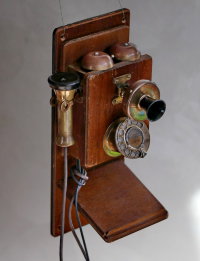 Антикварный Английский настенный телефон начала 20 века