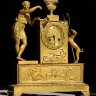 Символичный эксклюзивный подарок класса VIP на юбилей, день рождения охотнику, любителю собак, историку или настоящему ценителю антиквариата - Французские часы конца 18 века. Очень редкий и абсолютно уникальный экземпляр каминных часов с боем в стиле Ампи