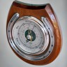 Английский ретро барометр середины 20 века в форме подковы на удачу. Настоящий ретро барометр  - оригинальный подарок для руководителя, отличный подарок партнеру, необычный бизнес сувенир, в подарок купить. Английский ретро барометр «SB» в форме подковы н