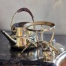 Антикварный яхтенный чайник с горелкой в традиционном латунном исполнении