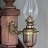 Настоящая Английская каютная лампа Викторианской эпохи - купить в магазине КупиАнтик™. Каютная лампа - отличная вещь в подарок моряку рыбаку капитану яхтсмену или владельцу яхты Антикварная Английская корабельная каютная лампа на изящном карданном подвесе