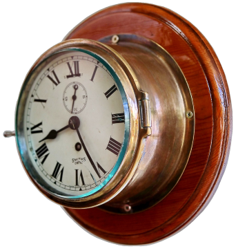 Cтаринные английские морские часы SMITHS EMPIRE на деревянном основании