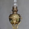 Антикварная бронзовая керосиновая лампа в стиле «Ампир» конца 19 века в из Франции. Эта лампа отличается отличной сохранностью, имеет оригинальное стекло и полностью исправна. Доставка по России 