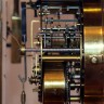 Антикварные американские часы регулятор с приятным боем "New Haven" в стекле и ониксе