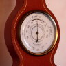 Старинная метеостанция (барометр с термометром и гигрометром) из Англии