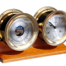 Морские каютные часы «Airguide» (США) среднего размера с боем, в комплекте с оригинальным барометром на подставке из массива красного дерева - необычный ценный дорогой подарок состоятельному капитану подводнику яхтсмену владельцу яхты. Купите с доставкой 