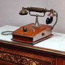 Редкий антикварный Английский музейный телефон первой четверти 20 века - оригинальный  эксклюзивный подарок связисту, стильный элемент интерьера лофта, офиса, большой квартиры или коттеджа.