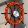 Морские каютные часы-штурвал с боем (отбивают морские склянки) это необычный запоминающийся подарок для состоятельного капитана руководителя яхтсмена или владельца яхты «Адмиралтейские» яхтенные часы-штурвал с боем