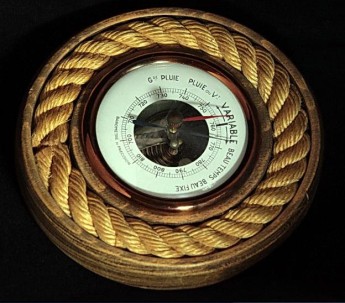 Французский ретро барометр "Канат" в деревянном корпусе