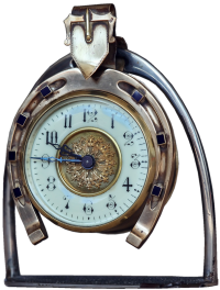 Антикварные кабинетные настольные часы из Англии в форме подковы на удачу