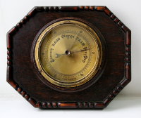 Старинный Английский барометр на основании из мореного дуба