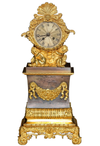 Редкие антикварные Французские каминные часы с боем начала 19 века в стиле «Ампи́р»